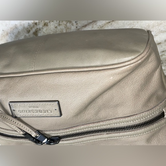 LIEBESKIND Berlin Fenja Zip Shoulder Bag Hobo - Picture 9 of 15